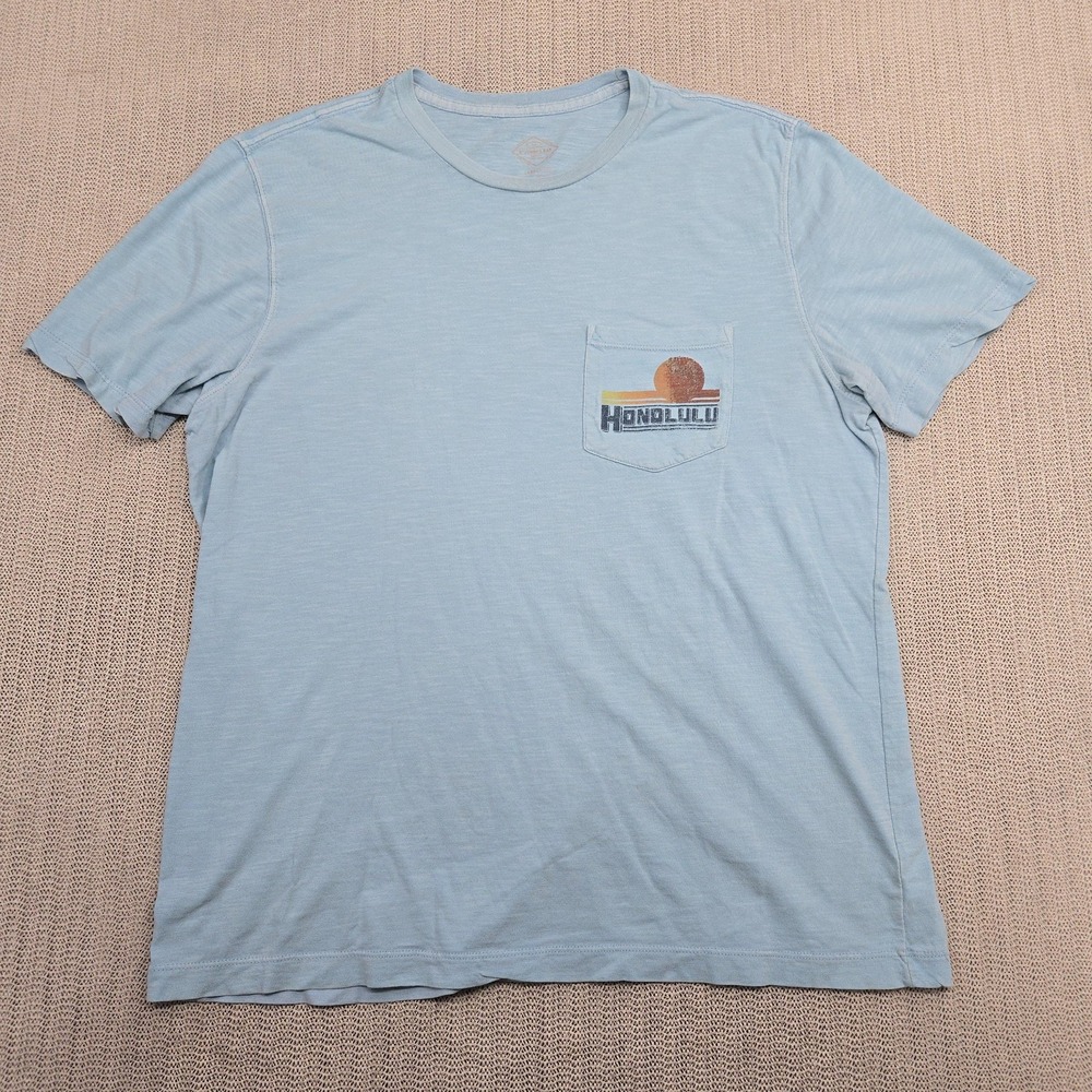 Honolulu Shirt Mens Medium Light Blue St. John's Bay Beach Tee Pocket Graphic